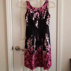 NWOT dress with pockets!